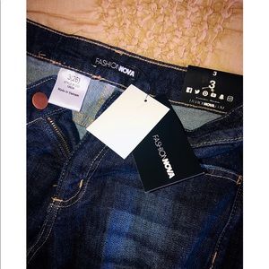 Fashion nova cropped ripped skinny jeans